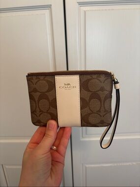 Coach Signature Leather Corner Zip Wristlet
